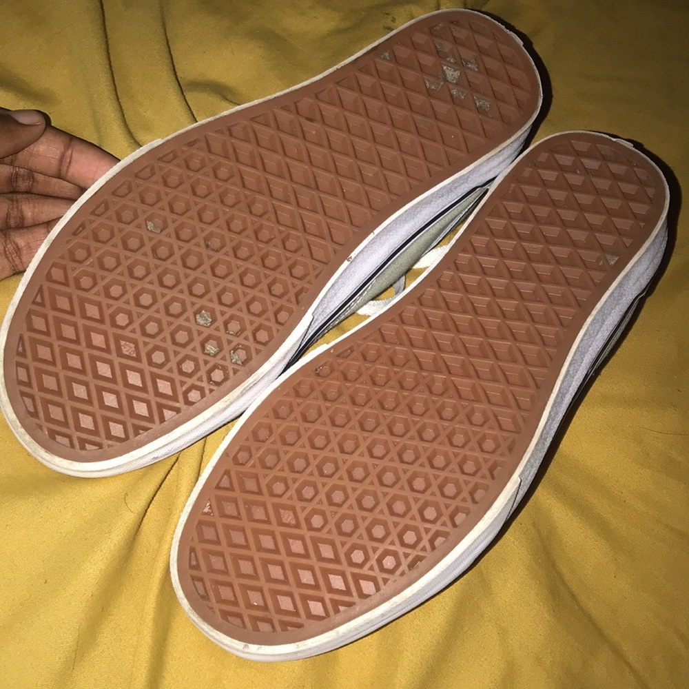 Vans - Picture 3 of 4